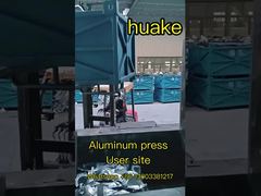 Altmetall-Ballenpreßmaschine