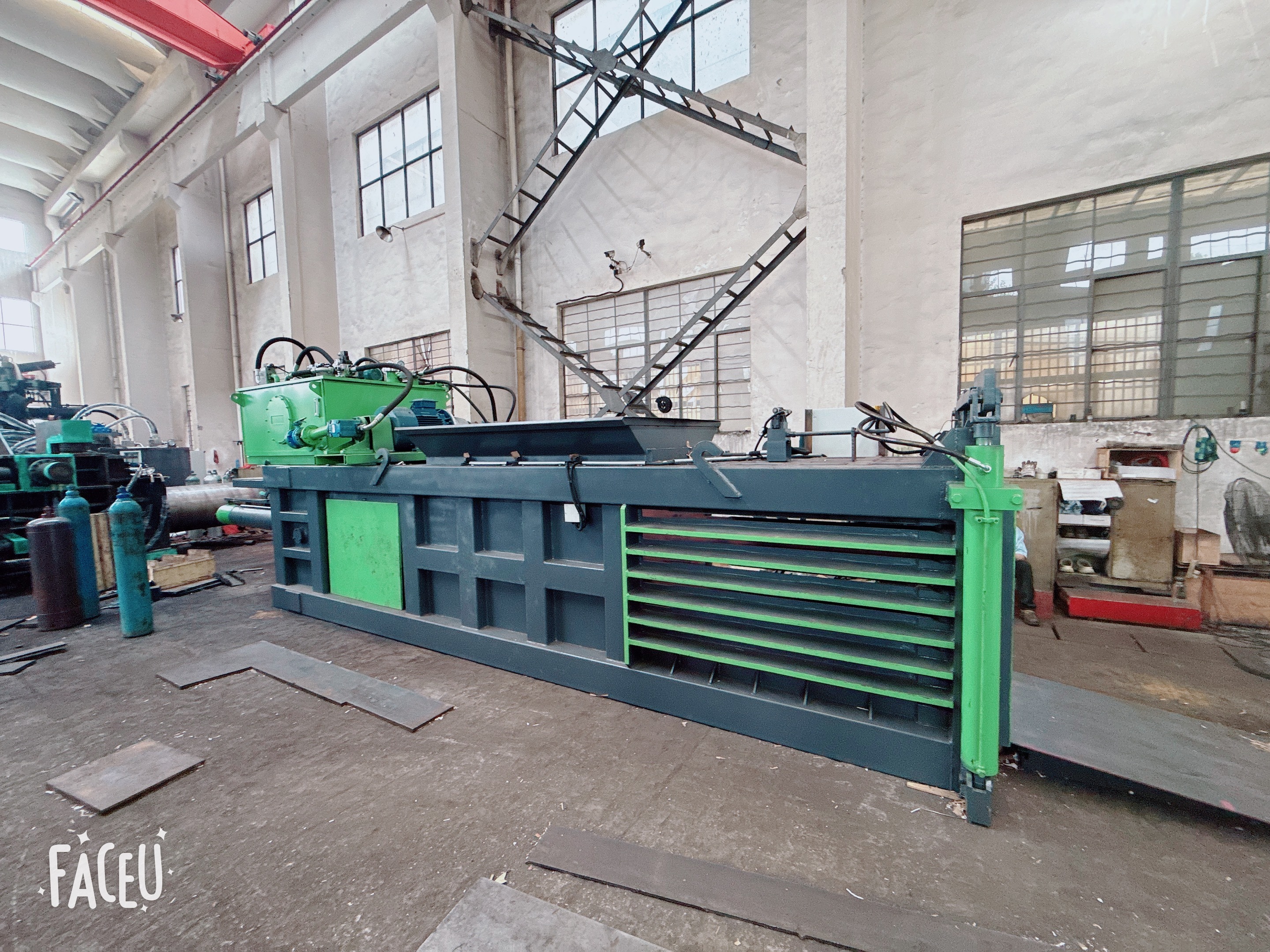 Jüngste Firmenblogs über How to Choose a Baler for Mixed Materials: Baling Strategies for OCC and Light Plastic Packaging