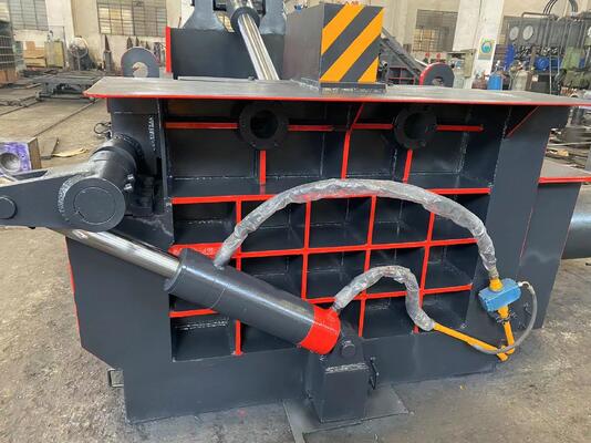 kaufen Y81F-315Balleer für die Dichte und Regelmäßige Balenbildung aus Metallschrott online manufacture